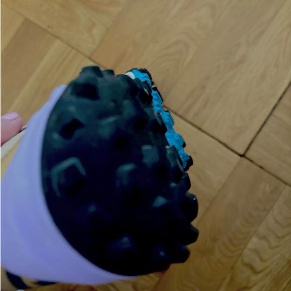 Nike Women’s ACG Sneakers Size 8 - Worn Once - Picture 5 of 5